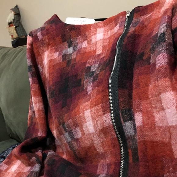 Jacket - Picture 4 of 4